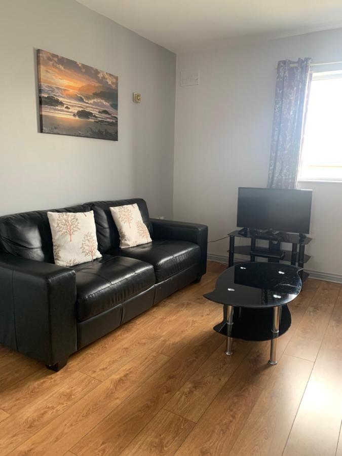 Newcastle Townhouse Apartment Galway Exterior foto