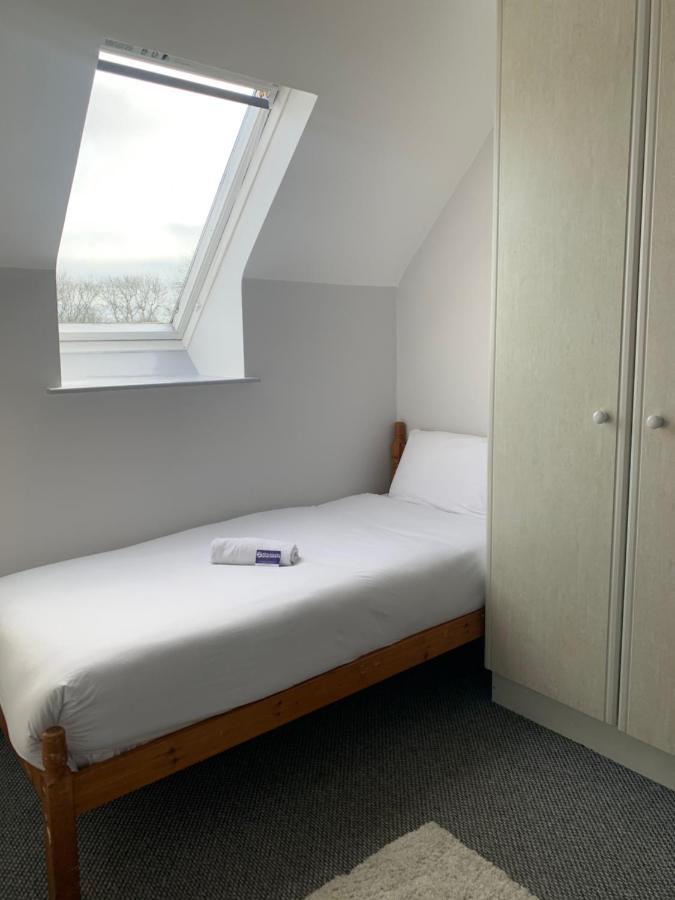 Newcastle Townhouse Apartment Galway Exterior foto
