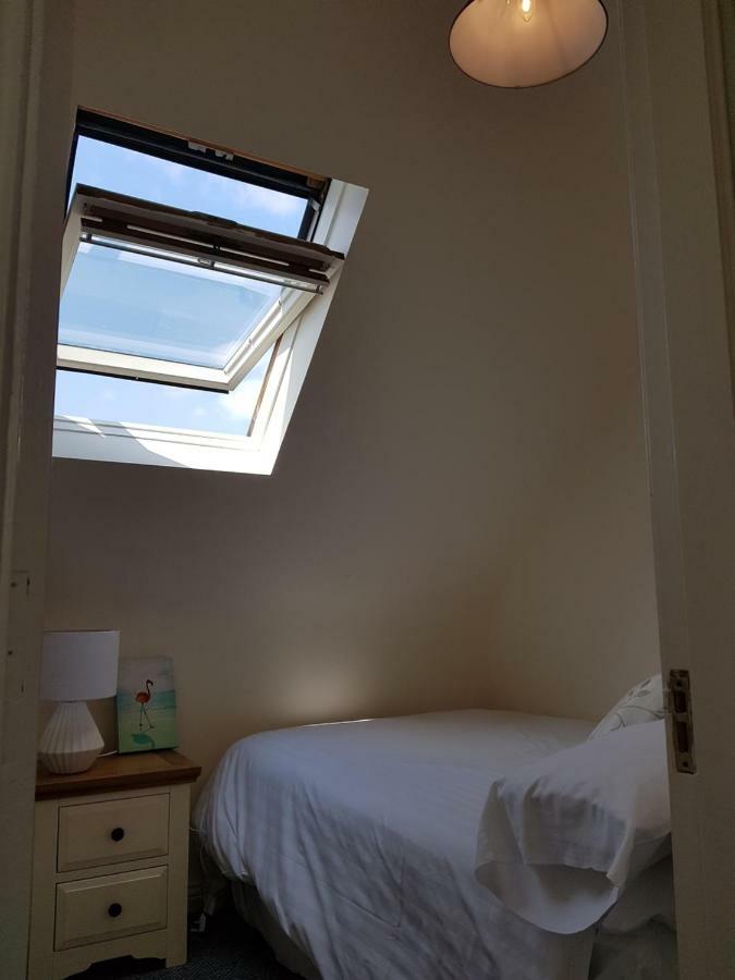 Newcastle Townhouse Apartment Galway Exterior foto